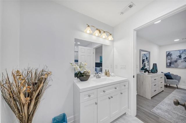 1110 Oak Knoll Terrace SE, Atlanta, GA 30315