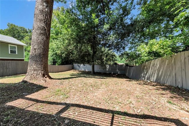 1110 Oak Knoll Terrace SE, Atlanta, GA 30315