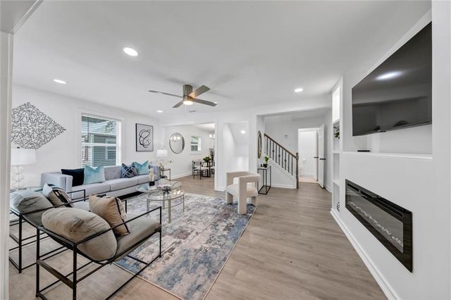 1110 Oak Knoll Terrace SE, Atlanta, GA 30315