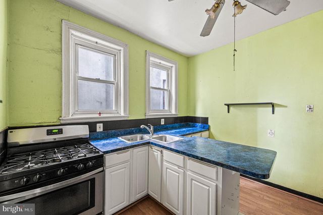 233 S 49TH ST, Philadelphia, PA 19139