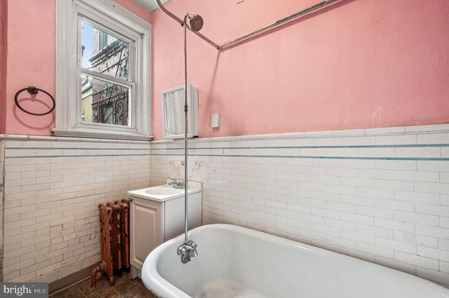 233 S 49TH ST, Philadelphia, PA 19139