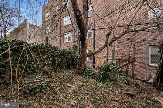 233 S 49TH ST, Philadelphia, PA 19139