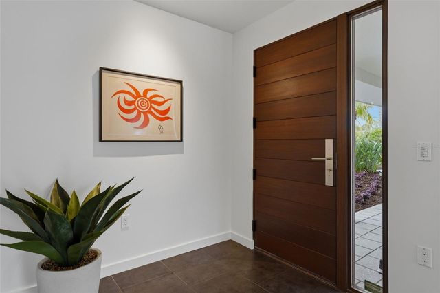 541 S WASHINGTON DRIVE, Sarasota, FL 34236