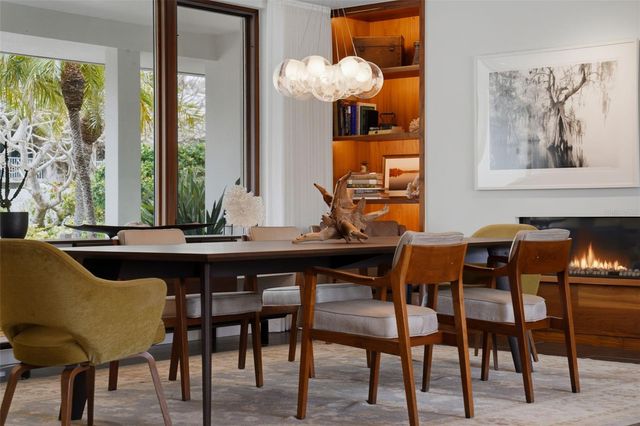 541 S WASHINGTON DRIVE, Sarasota, FL 34236