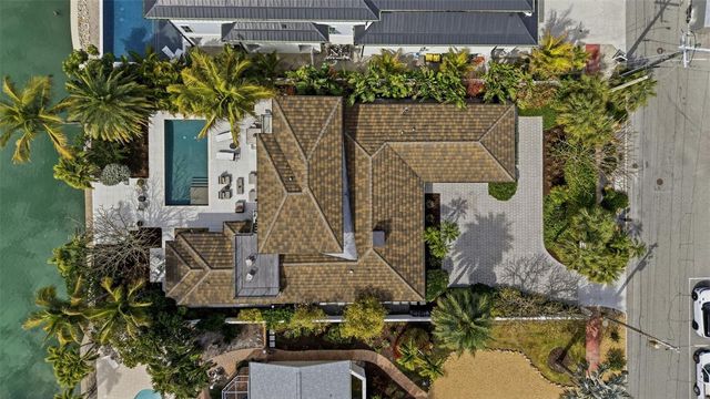 541 S WASHINGTON DRIVE, Sarasota, FL 34236