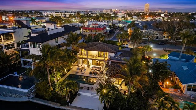 541 S WASHINGTON DRIVE, Sarasota, FL 34236