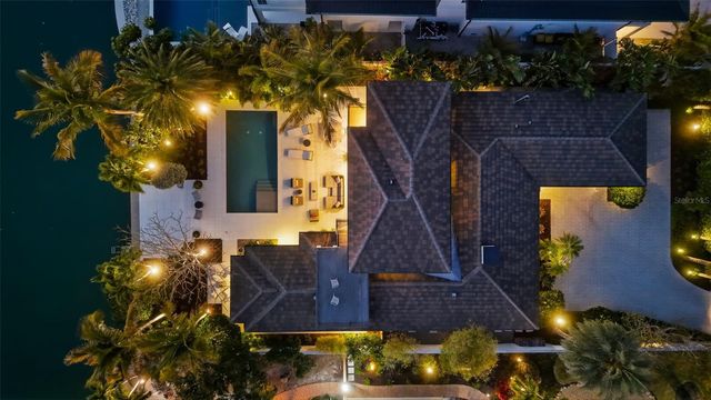 541 S WASHINGTON DRIVE, Sarasota, FL 34236