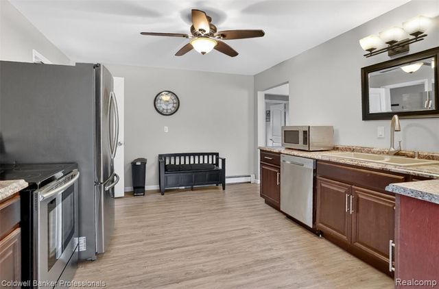 1190 Olander Drive, Lapeer, MI 48446