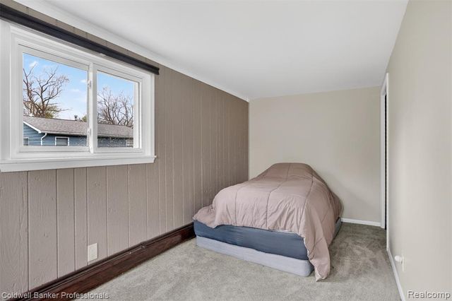 1190 Olander Drive, Lapeer, MI 48446
