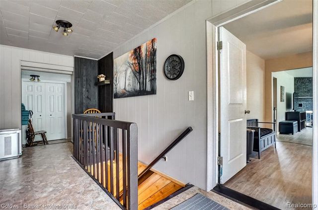 1190 Olander Drive, Lapeer, MI 48446