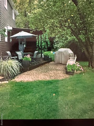 1190 Olander Drive, Lapeer, MI 48446