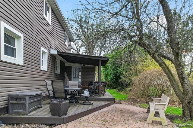 1190 Olander Drive, Lapeer, MI 48446