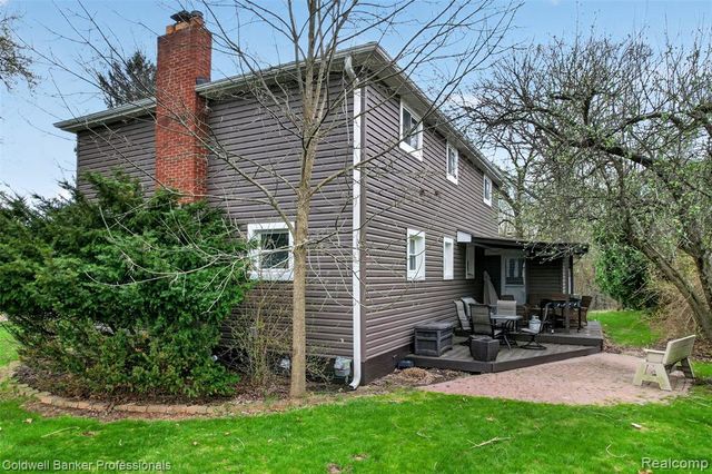 1190 Olander Drive, Lapeer, MI 48446