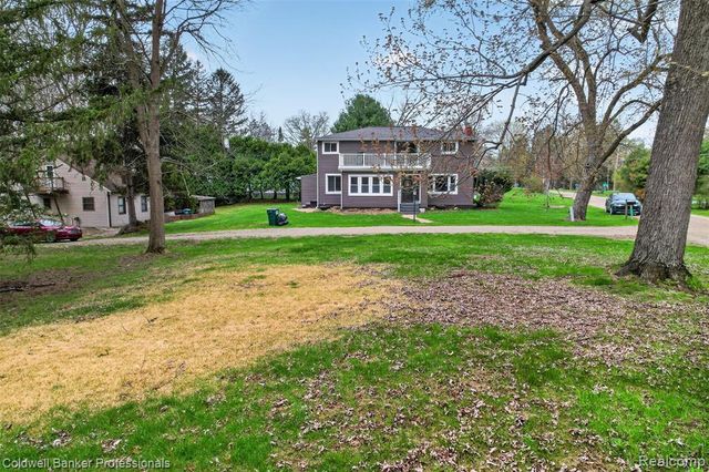1190 Olander Drive, Lapeer, MI 48446