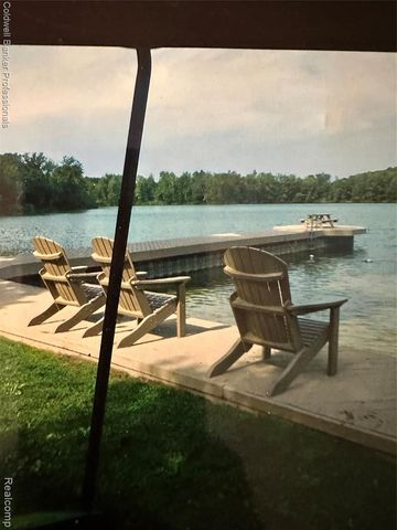 1190 Olander Drive, Lapeer, MI 48446
