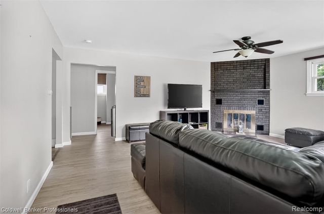 1190 Olander Drive, Lapeer, MI 48446