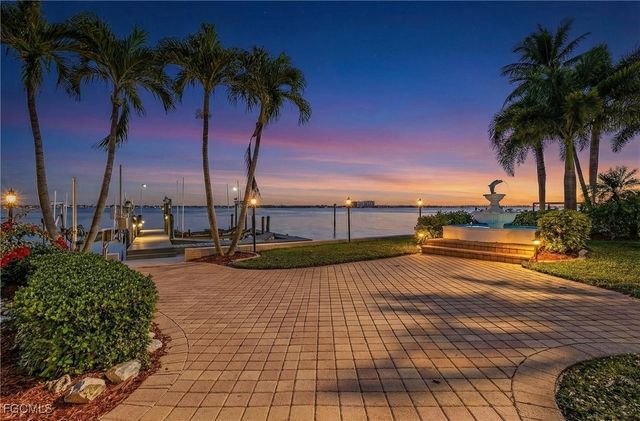 5345 Nautilus DR, Cape Coral, FL 33904