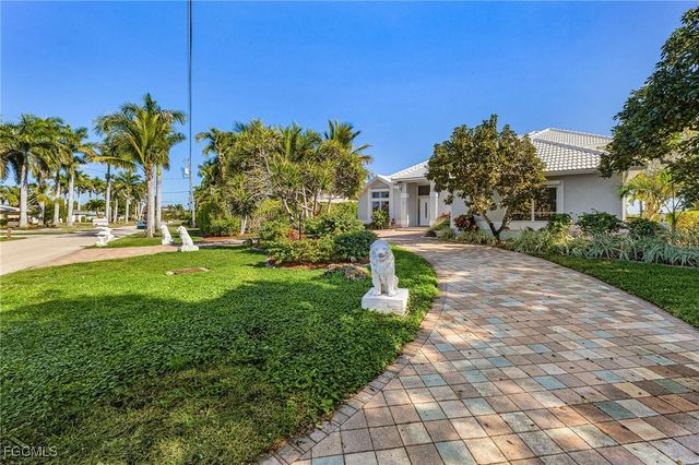 5345 Nautilus DR, Cape Coral, FL 33904