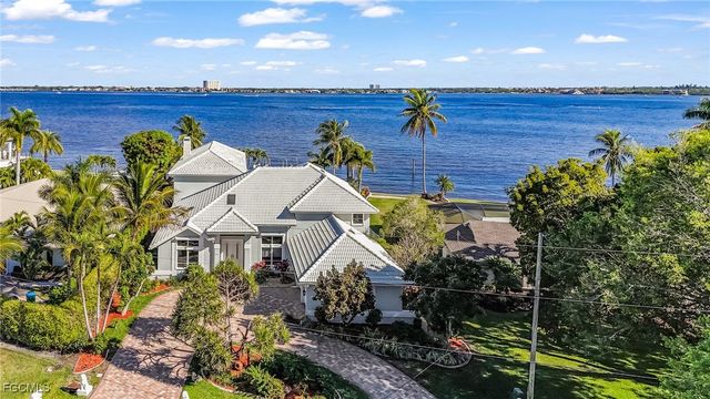 5345 Nautilus DR, Cape Coral, FL 33904