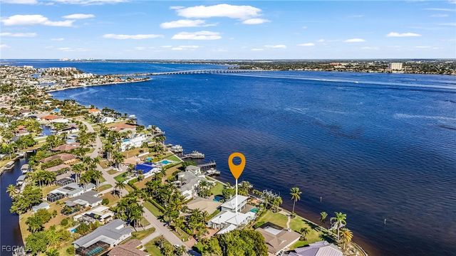 5345 Nautilus DR, Cape Coral, FL 33904