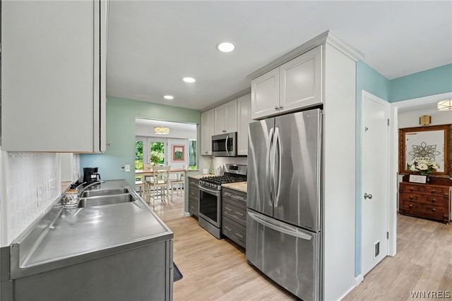 8150 Sheridan Drive, Clarence, NY 14221