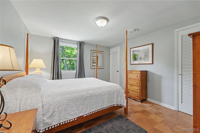 8150 Sheridan Drive, Clarence, NY 14221