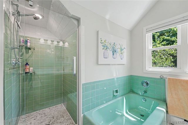 8150 Sheridan Drive, Clarence, NY 14221