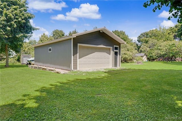 8150 Sheridan Drive, Clarence, NY 14221