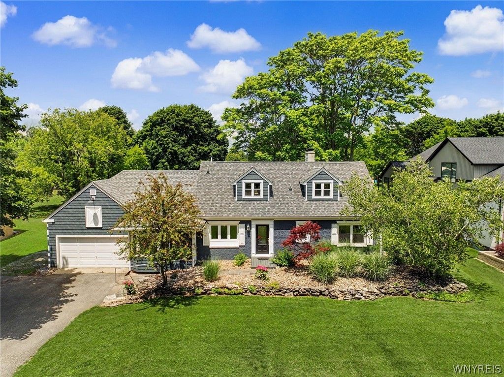 8150 Sheridan Drive, Clarence, NY 14221