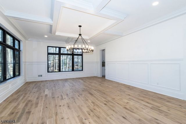 264 Ridge Rd, Watchung Boro, NJ 07069