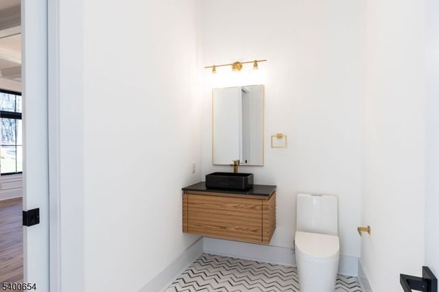 264 Ridge Rd, Watchung Boro, NJ 07069