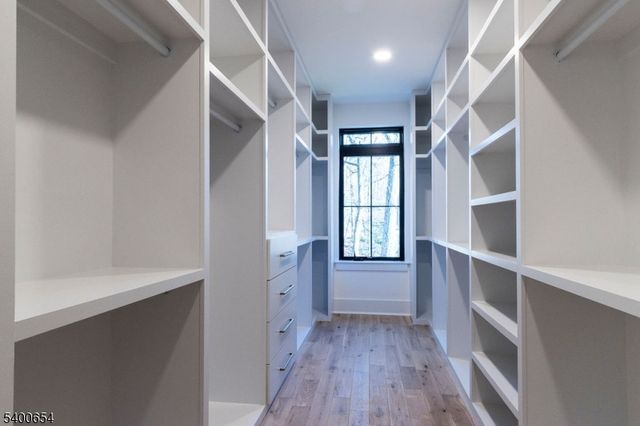 264 Ridge Rd, Watchung Boro, NJ 07069