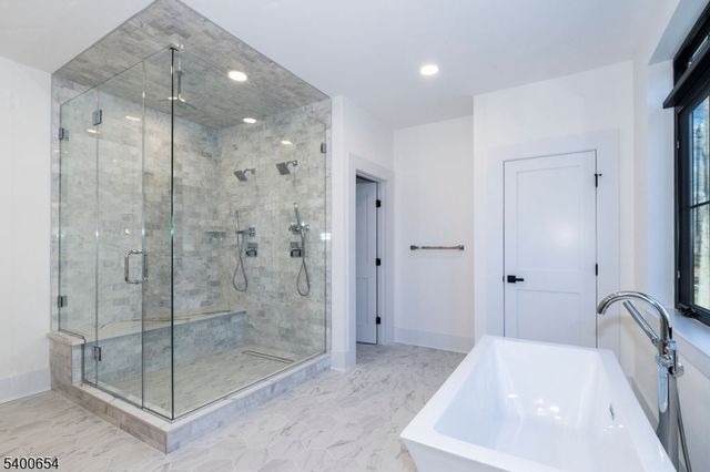 264 Ridge Rd, Watchung Boro, NJ 07069