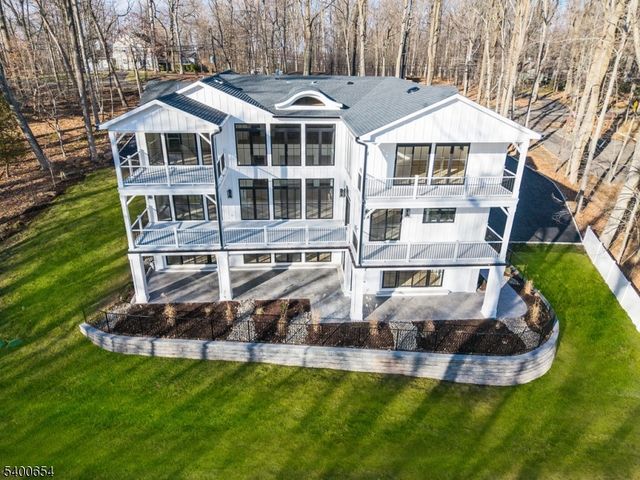 264 Ridge Rd, Watchung Boro, NJ 07069