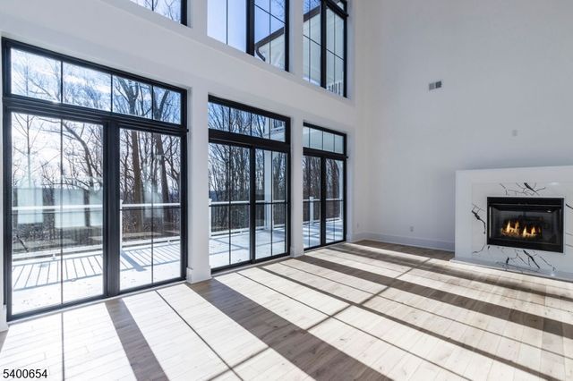 264 Ridge Rd, Watchung Boro, NJ 07069