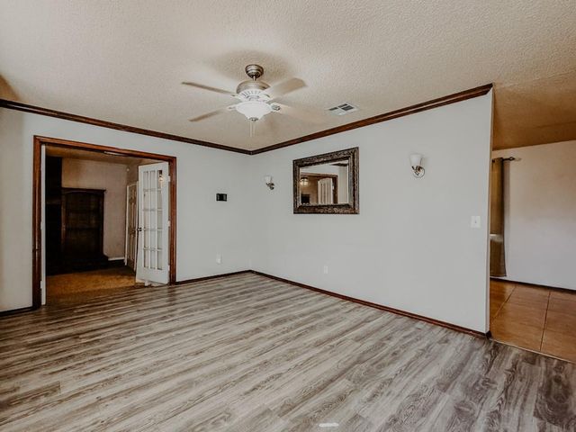 3401 E Noble Drive, Edmond, OK 73034