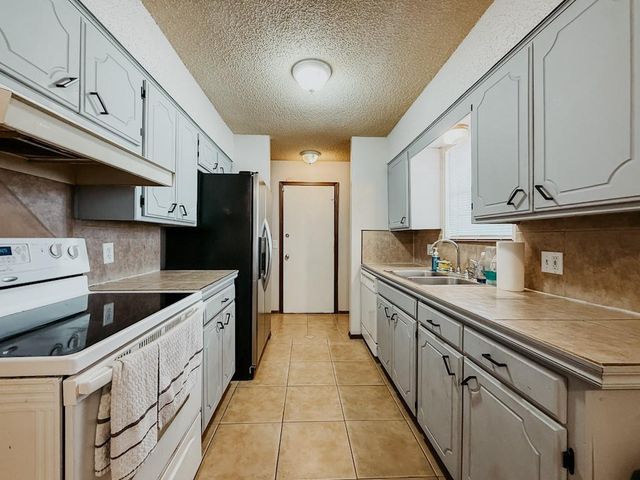 3401 E Noble Drive, Edmond, OK 73034