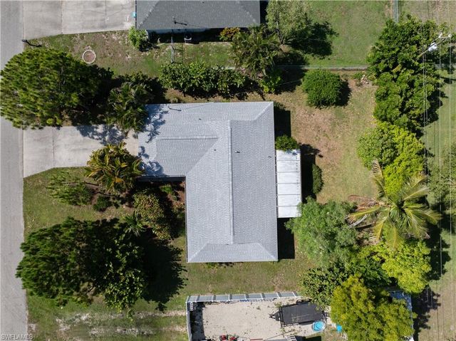 208 NE 9th AVE, Cape Coral, FL 33909