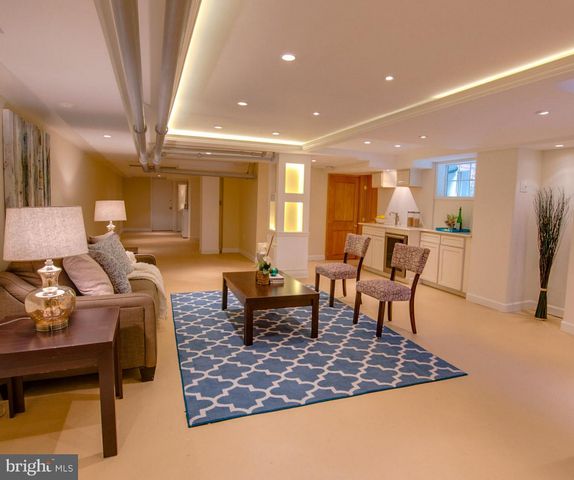 2127 LEROY PL NW, Washington, DC 20008