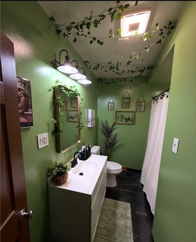 951 5th Ave, Freedom, PA 15042