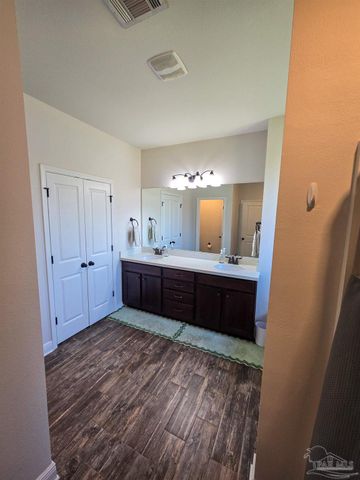 3451 Pelican Bay Cir, Gulf Breeze, FL 32563