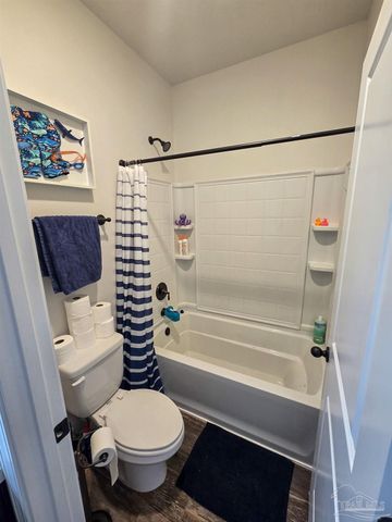 3451 Pelican Bay Cir, Gulf Breeze, FL 32563