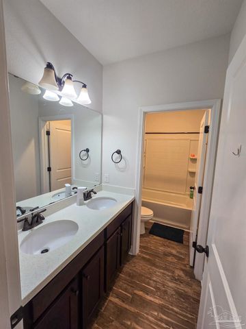 3451 Pelican Bay Cir, Gulf Breeze, FL 32563