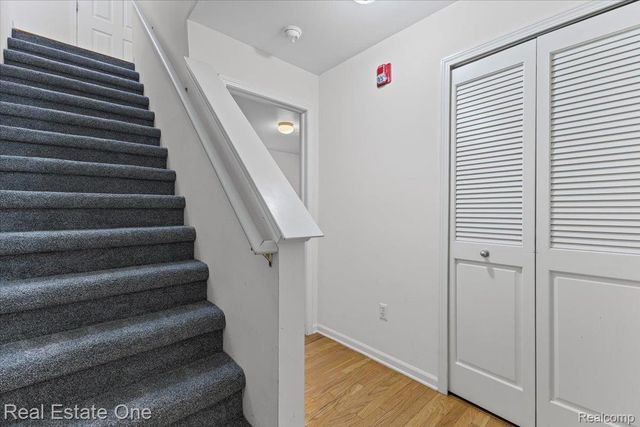 1084 FAULKNER, Troy, MI 48083