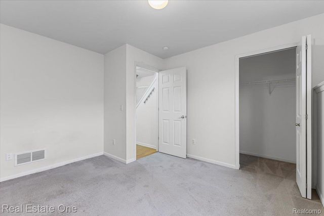 1084 FAULKNER, Troy, MI 48083