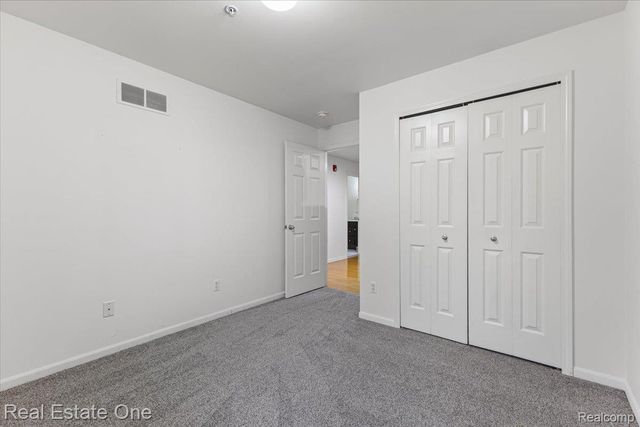 1084 FAULKNER, Troy, MI 48083