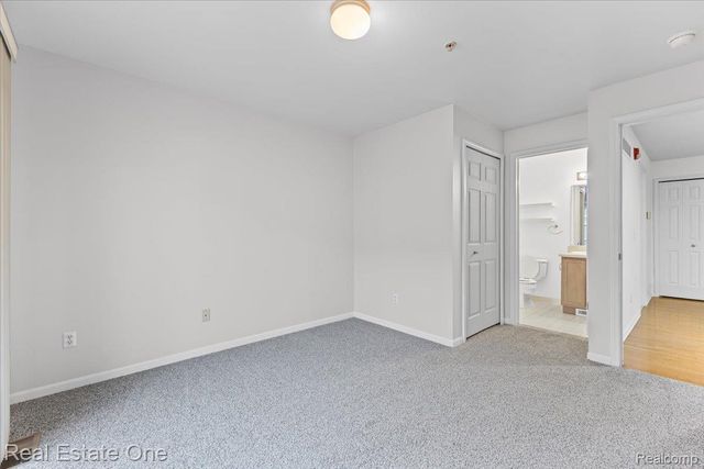 1084 FAULKNER, Troy, MI 48083