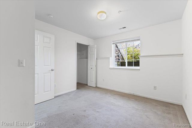 1084 FAULKNER, Troy, MI 48083