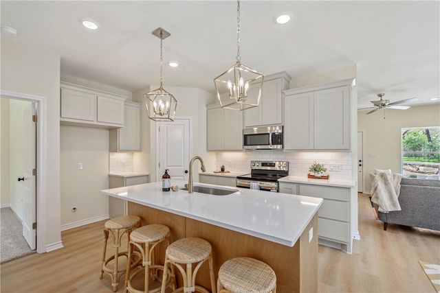 2006 Stevens Drive, Bryan, TX 77803