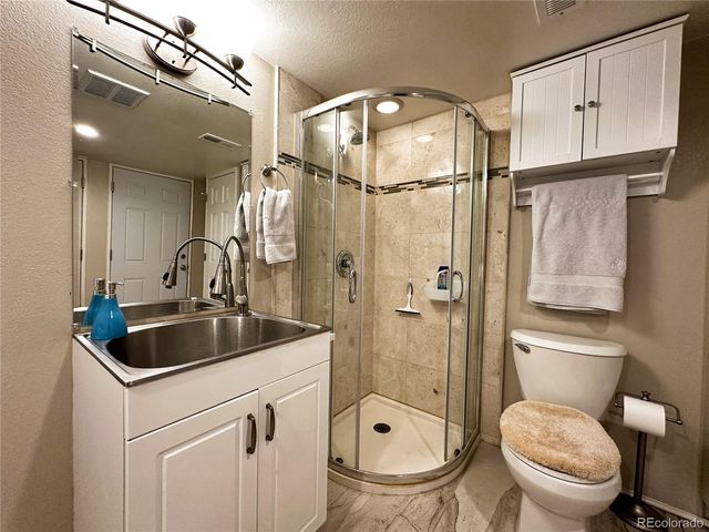 1089 Riddlewood Lane, Highlands Ranch, CO 80129